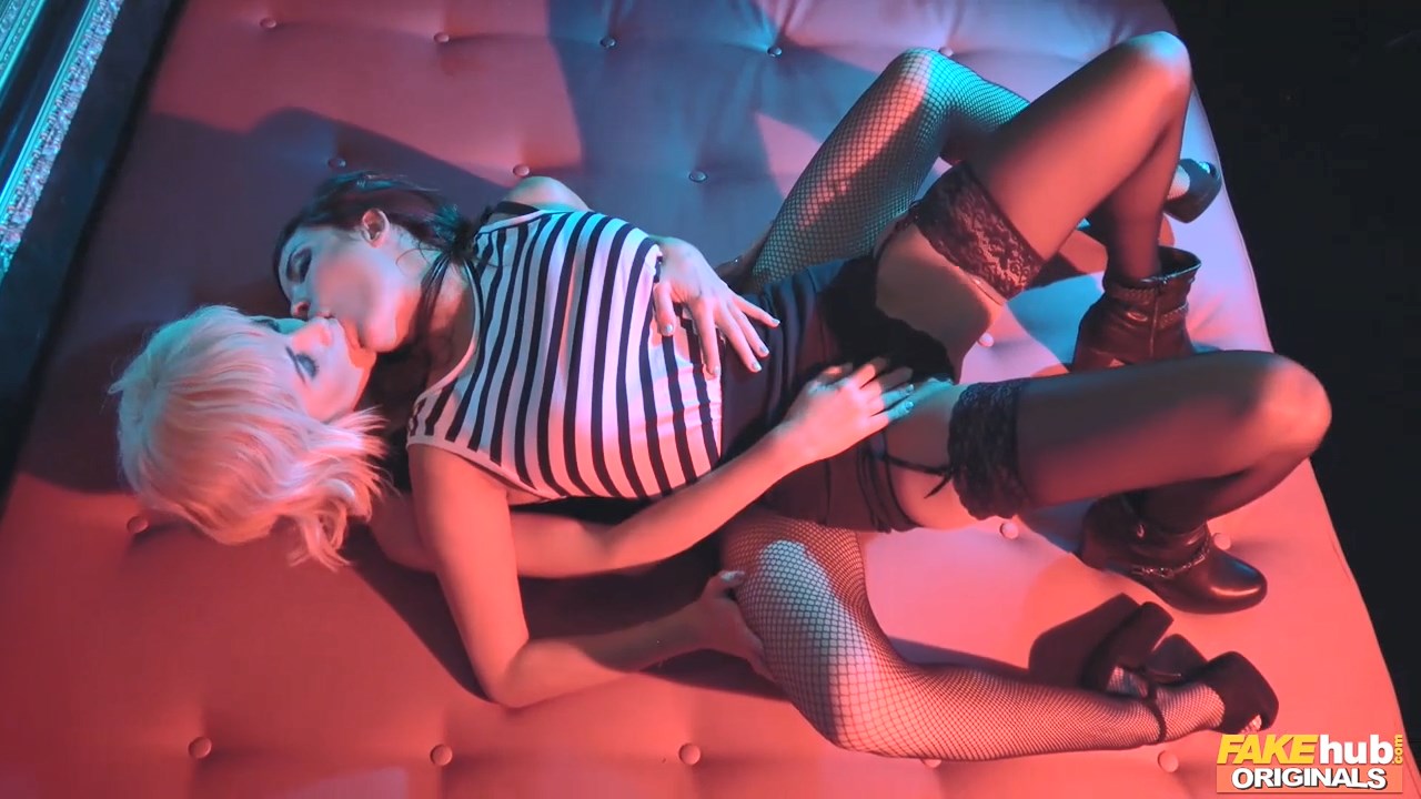 Aliz hardcore ass fucking with danny anal porn tube Women getting it up the ass